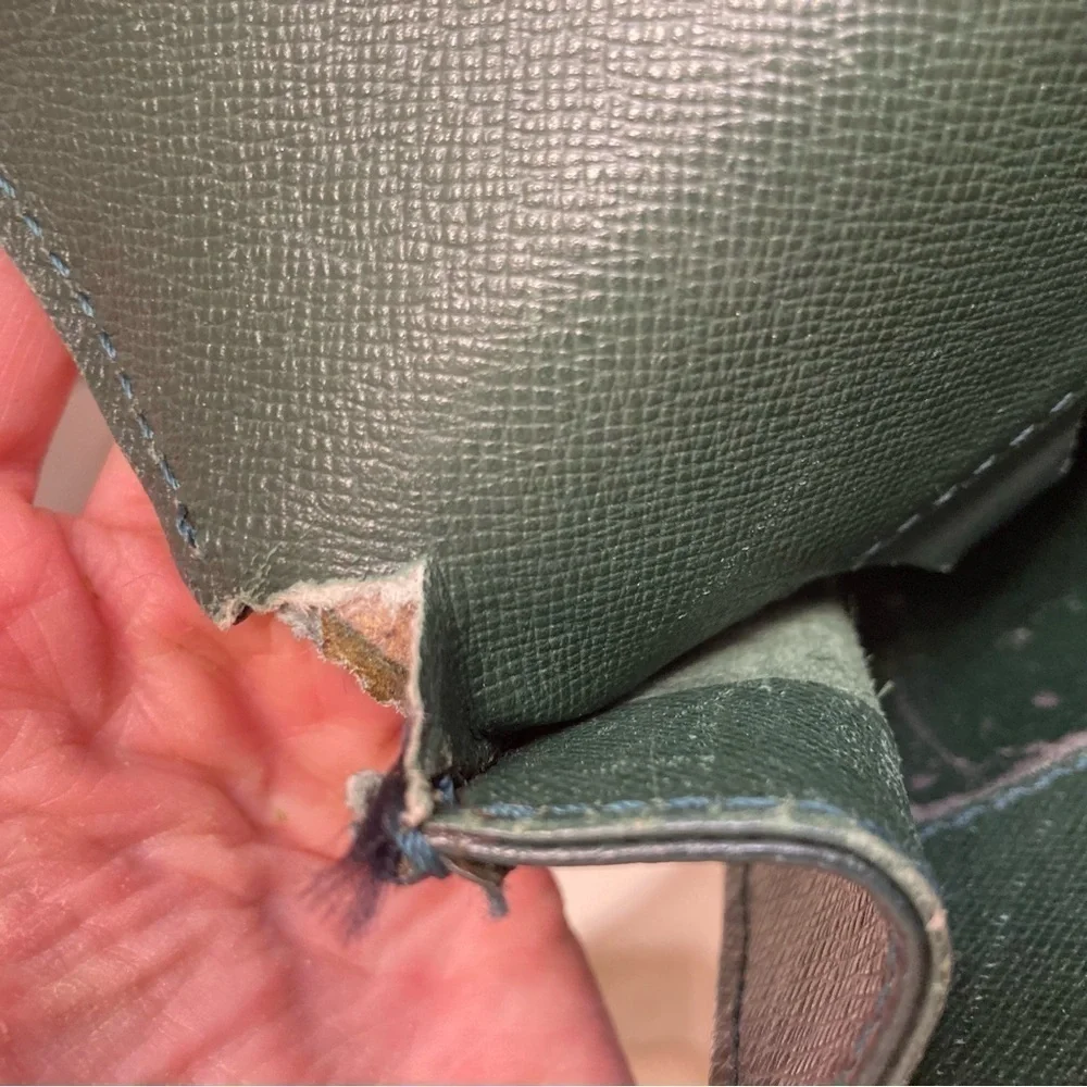 Louis Vuitton epi briefcase pictures 2/2